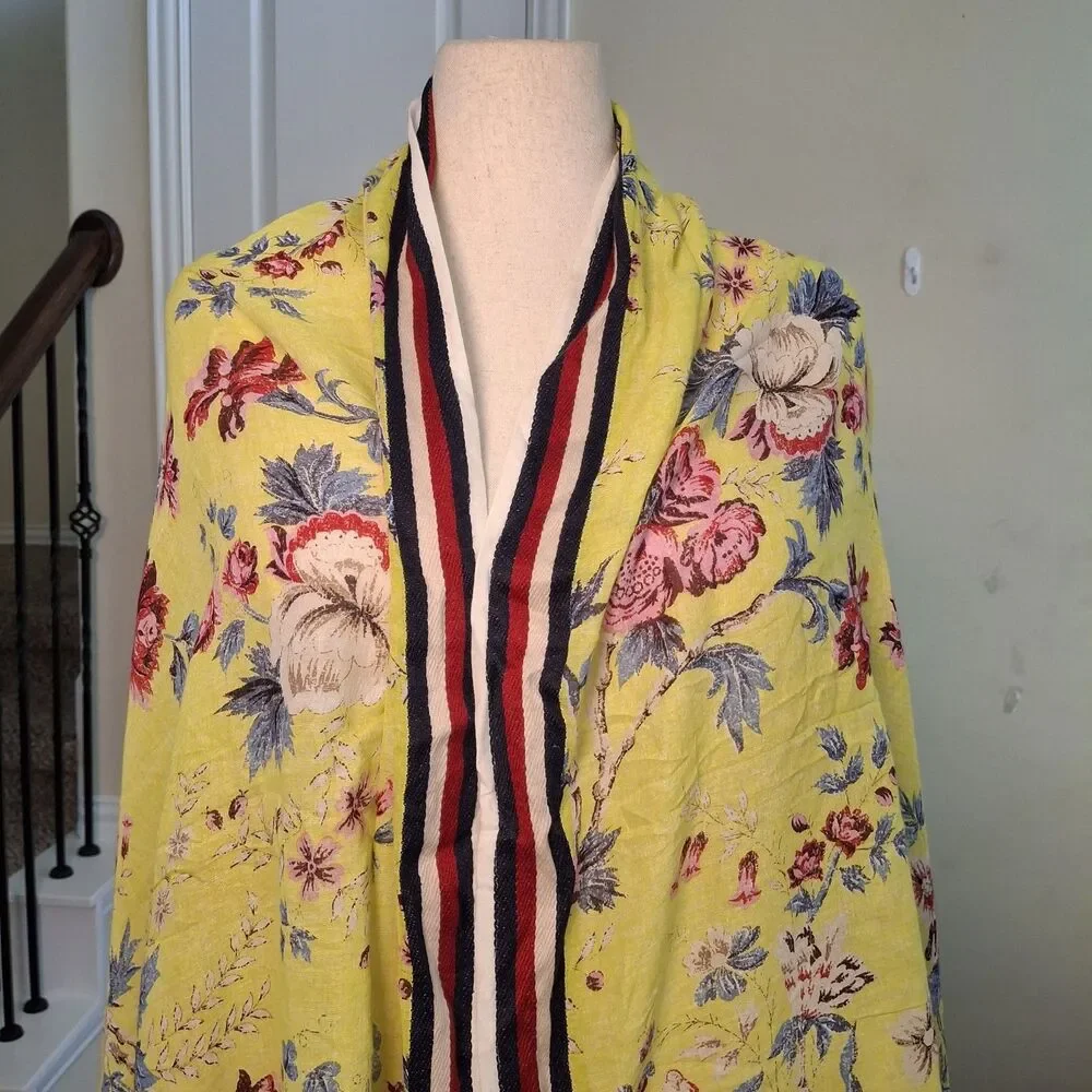 NEW Inouitoosh 78x42 Floral Scarf Wrap 100% Cotton Yellow Red Navy Border Preppy